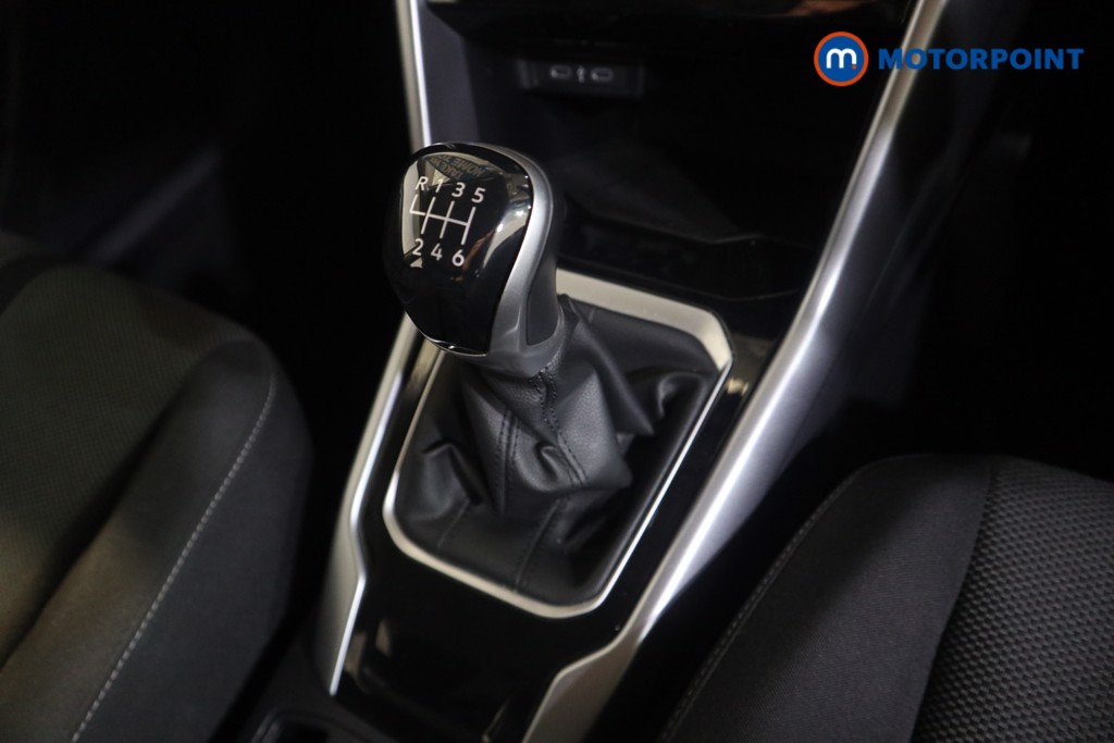 Used Volkswagen T-Roc 2023 for sale - 76067940: Photo 16