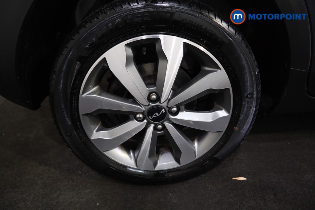 Used Kia Stonic 2023 for sale - 76568986: Photo 16