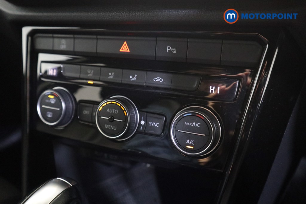 Used Volkswagen T-Roc 2021 for sale - 76685200: Photo 15