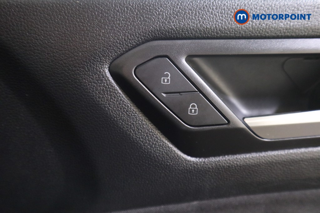 Used Volkswagen T-Roc 2021 for sale - 76685200: Photo 19