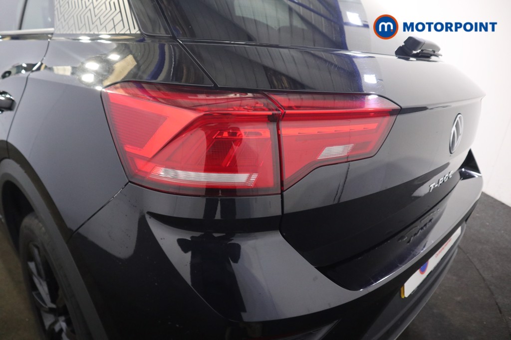 Used Volkswagen T-Roc 2021 for sale - 76685200: Photo 32