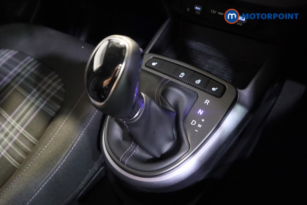 Used Hyundai i10 2023 for sale - 76577704: Photo 13