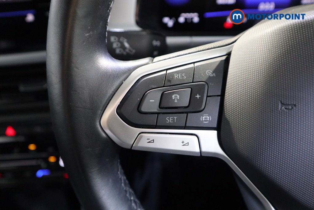 Used Volkswagen T-Roc 2023 for sale - 76819443: Photo 11