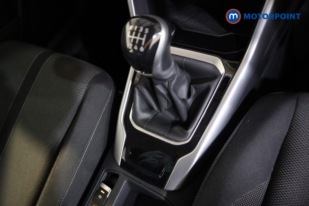 Used Volkswagen T-Roc 2023 for sale - 76819443: Photo 17