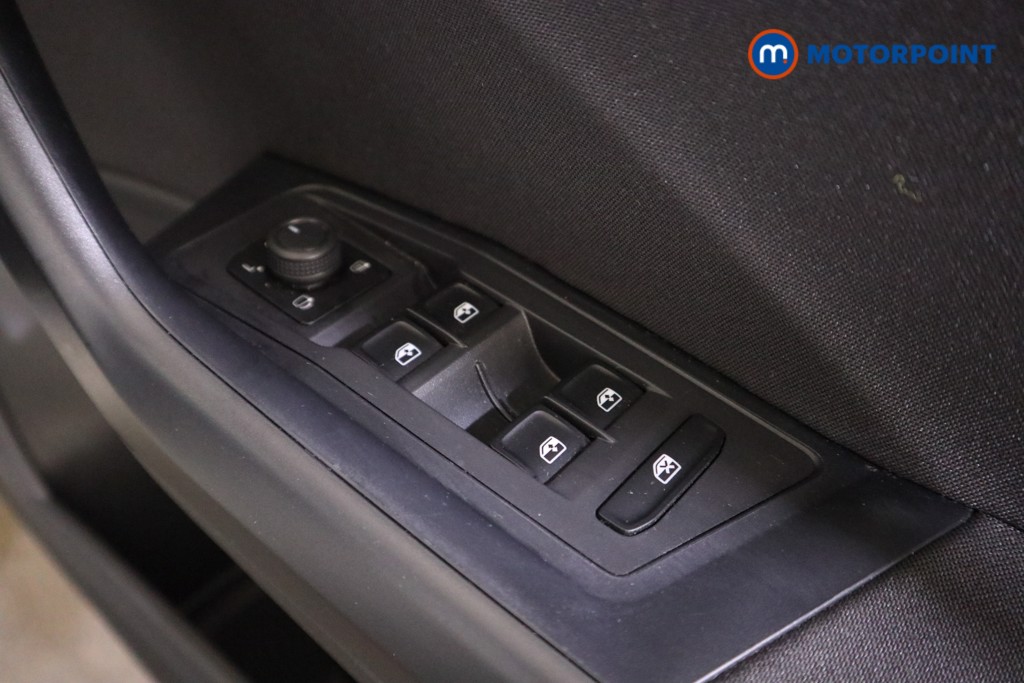 Used Volkswagen T-Roc 2023 for sale - 76819443: Photo 20