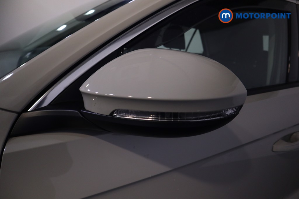 Used Volkswagen T-Roc 2023 for sale - 76819443: Photo 37