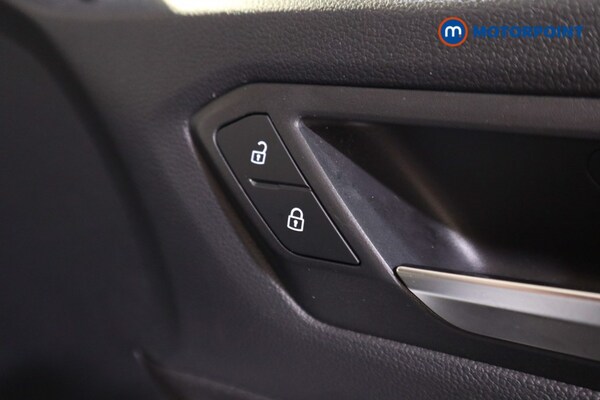 Used Volkswagen T-Roc 2023 for sale - 75829969: Photo 18