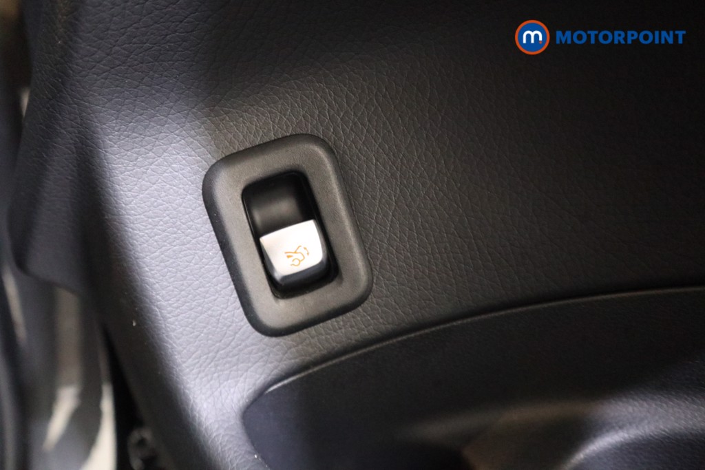 Used Mercedes-Benz EQC 2021 for sale - 76669007: Photo 19