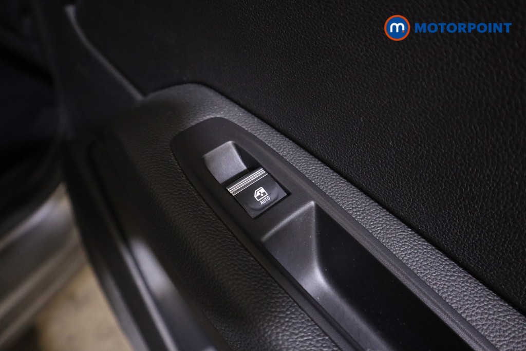 Used Renault Captur 2020 for sale - 78091548: Photo 29