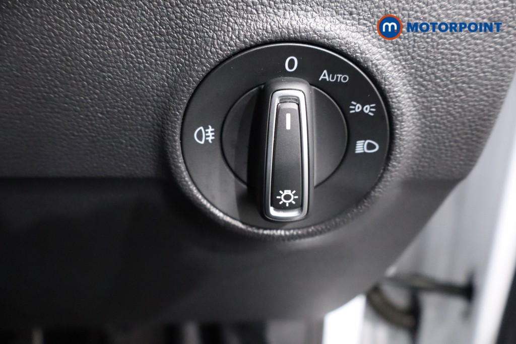 Used Volkswagen T-Roc 2021 for sale - 77620111: Photo 25