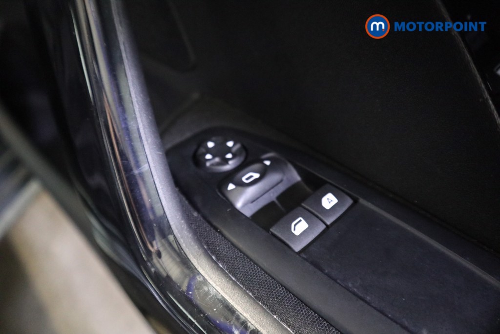 Used Peugeot 208 2017 for sale - 77327061: Photo 18