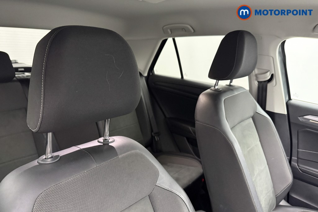 Used Volkswagen T-Roc 2023 for sale - 77620073: Photo 28