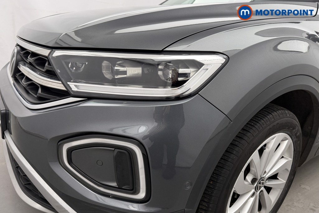 Used Volkswagen T-Roc 2023 for sale - 77620073: Photo 35