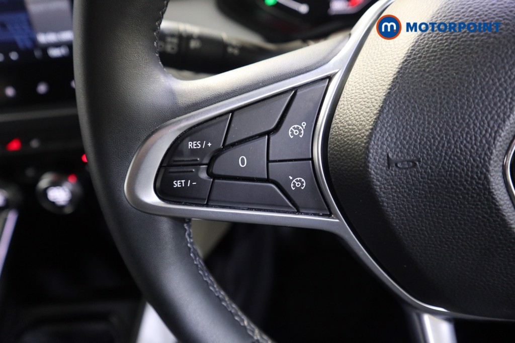 Used Renault Clio 2022 for sale - 76980260: Photo 11