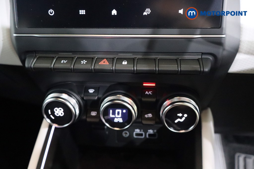 Used Renault Clio 2023 for sale - 76723296: Photo 19