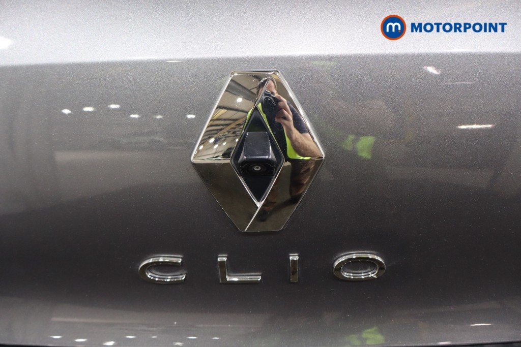 Used Renault Clio 2023 for sale - 76723296: Photo 40