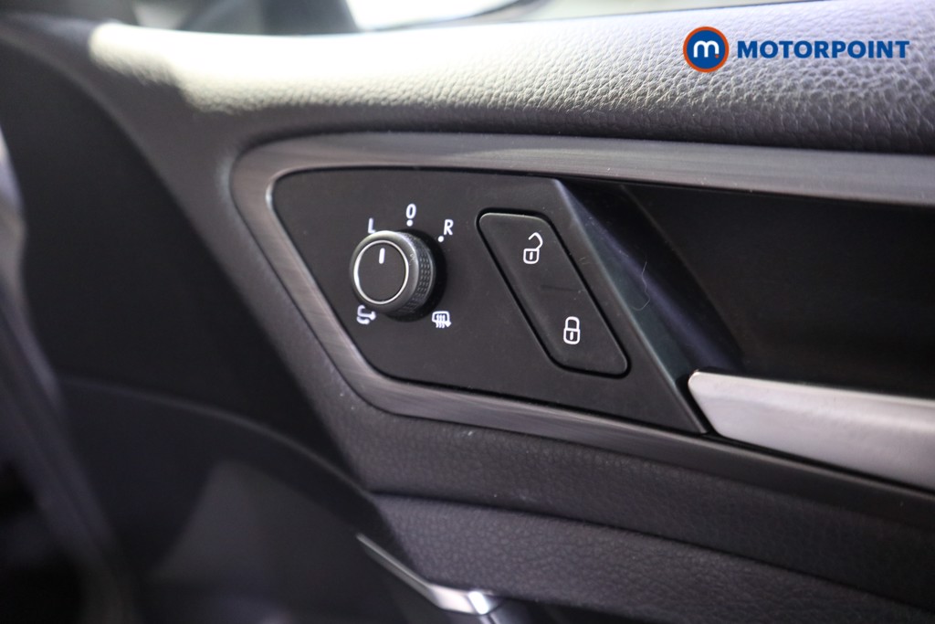 Used Volkswagen Golf 2019 for sale - 77159598: Photo 19