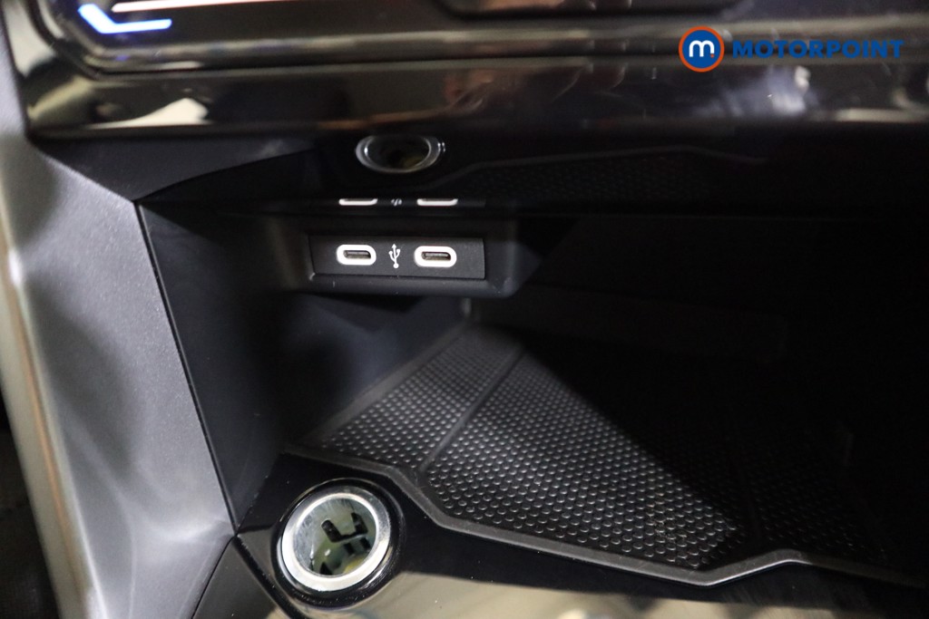 Used Volkswagen T-Roc 2023 for sale - 76603664: Photo 10