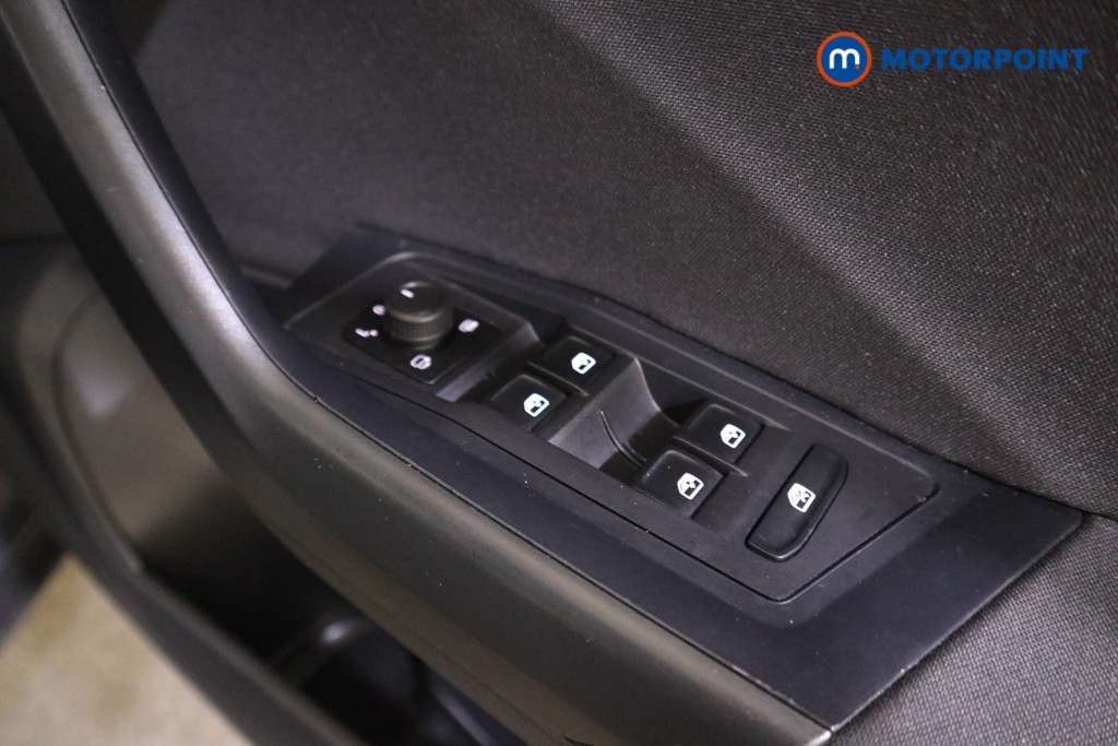 Used Volkswagen T-Roc 2023 for sale - 76603664: Photo 13