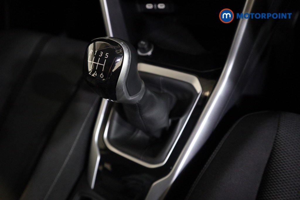 Used Volkswagen T-Roc 2023 for sale - 77061836: Photo 16