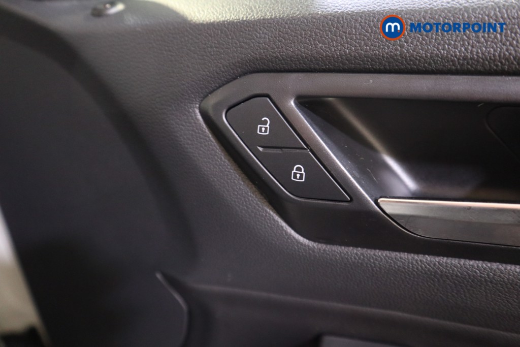 Used Volkswagen T-Roc 2024 for sale - 77878494: Photo 33