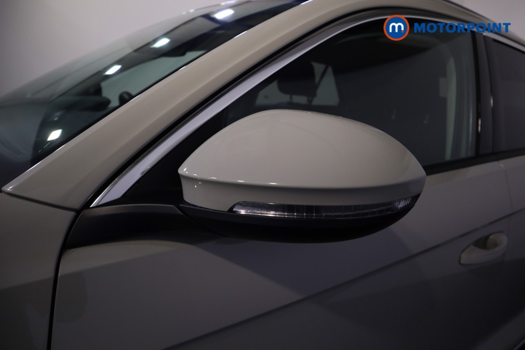 Used Volkswagen T-Roc 2024 for sale - 77878494: Photo 64