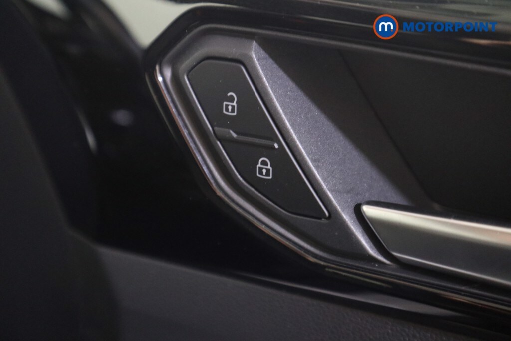 Used Volkswagen T-Cross 2022 for sale - 76641328: Photo 18