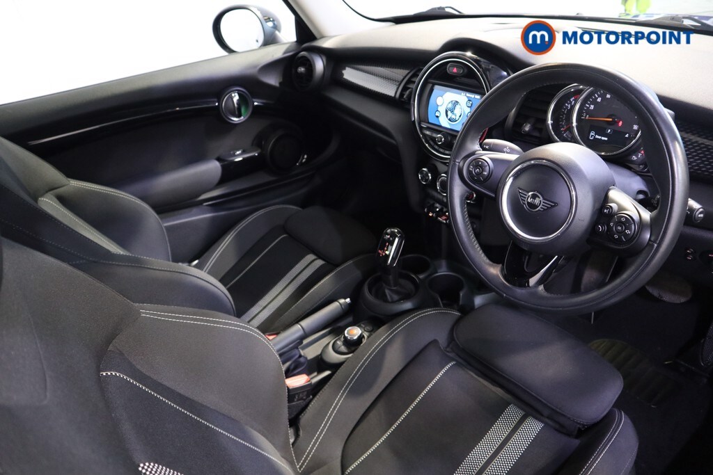 Used MINI Hatch 2019 for sale - 77935377: Photo 9