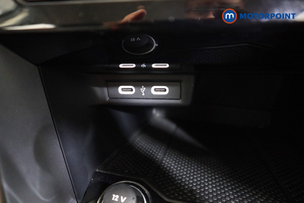 Used Volkswagen T-Roc 2023 for sale - 76131663: Photo 18