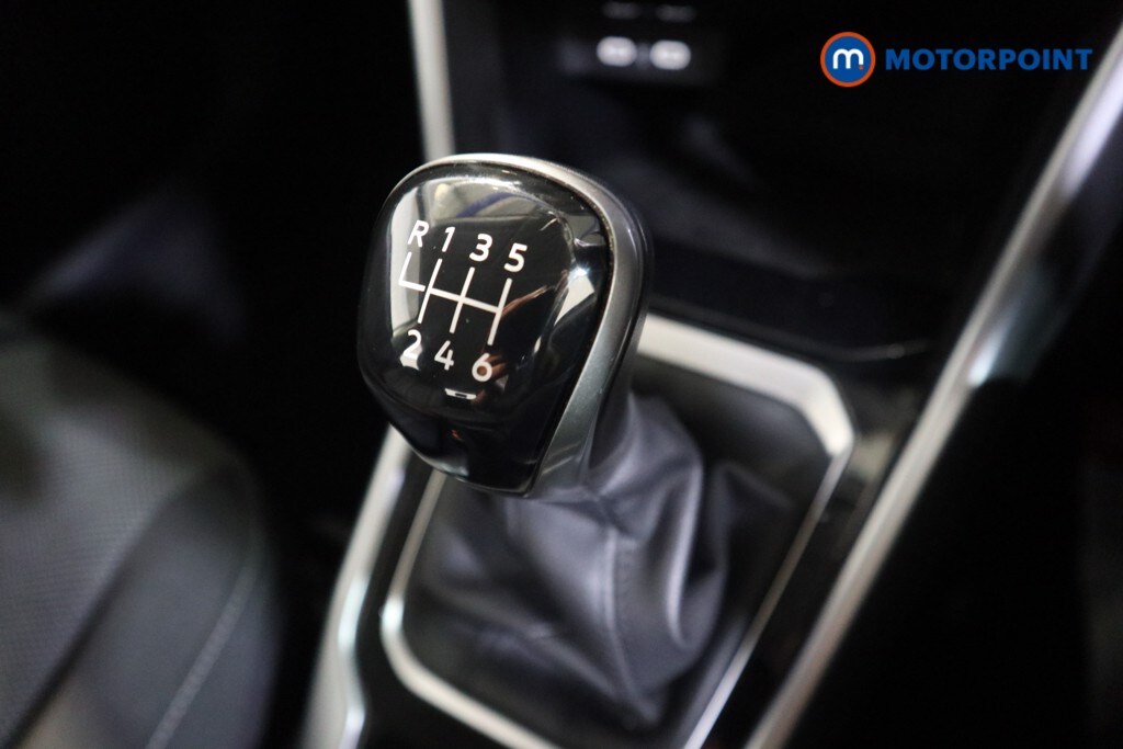 Used Volkswagen T-Roc 2023 for sale - 76131663: Photo 19