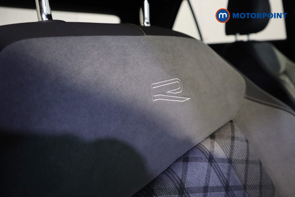 Used Volkswagen T-Roc 2024 for sale - 77951554: Photo 25