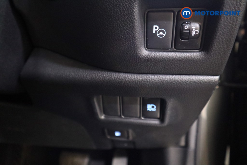 Used Toyota C-HR 2018 for sale - 77435833: Photo 20