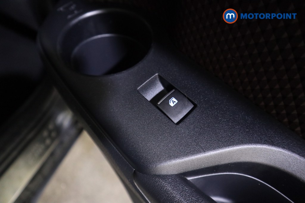 Used Toyota C-HR 2018 for sale - 77435833: Photo 27