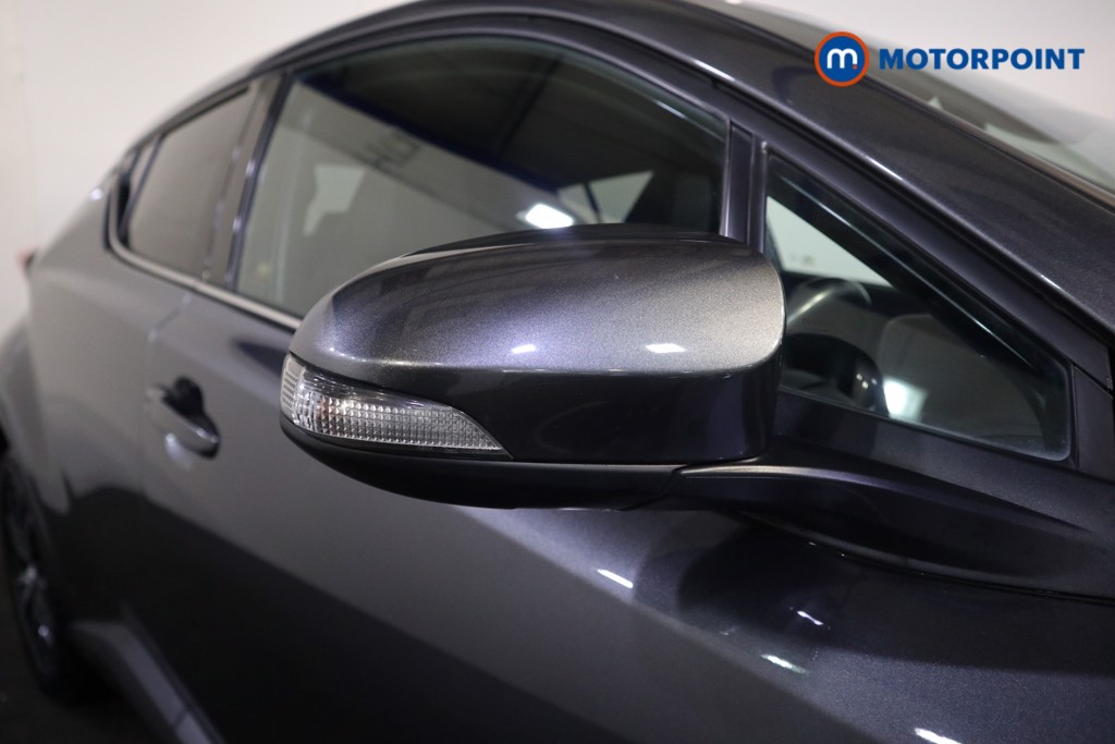 Used Toyota C-HR 2018 for sale - 77435833: Photo 40