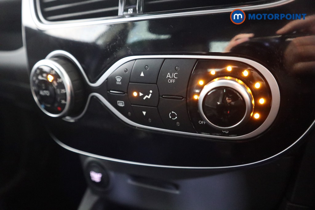 Used Renault Clio 2018 for sale - 77324184: Photo 18