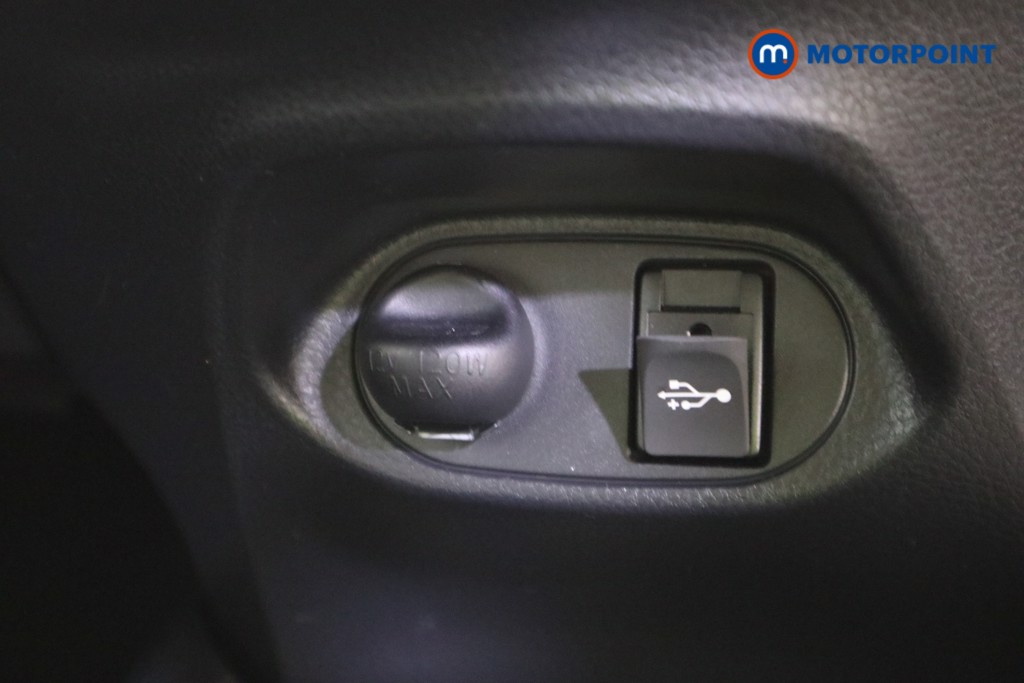 Used Toyota Yaris 2019 for sale - 78001463: Photo 16