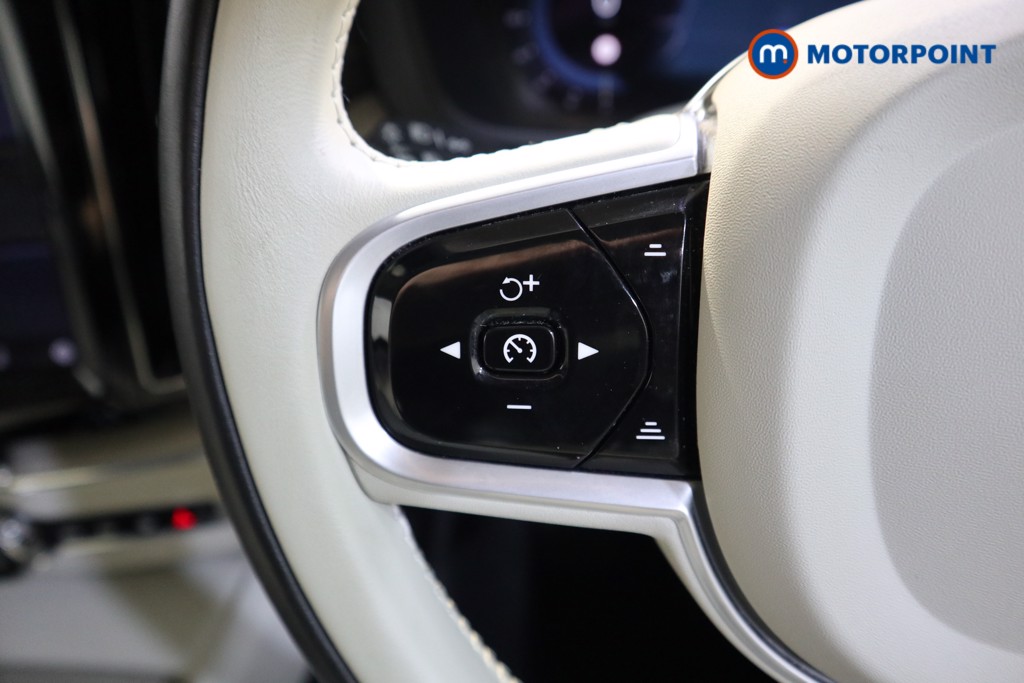 Used Volvo XC60 2022 for sale - 77354633: Photo 11