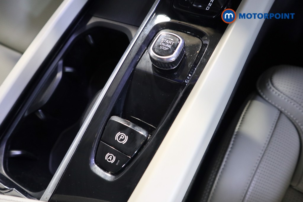 Used Volvo XC60 2022 for sale - 77354633: Photo 17