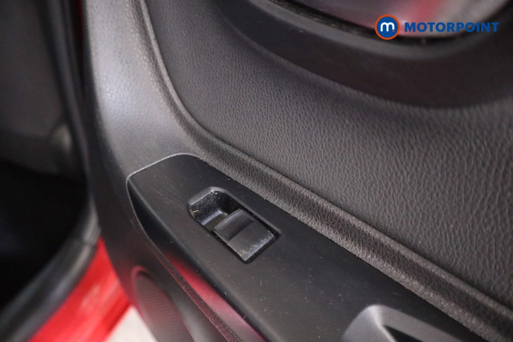 Used Toyota Yaris 2016 for sale - 76352822: Photo 22