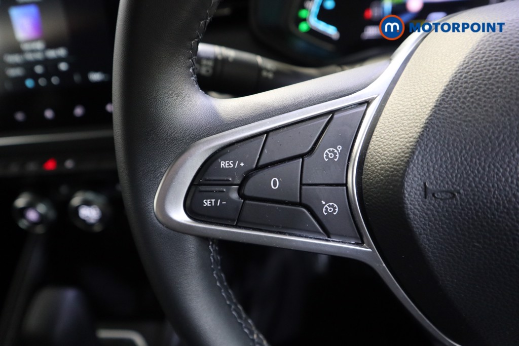 Used Renault Clio 2023 for sale - 77340381: Photo 11