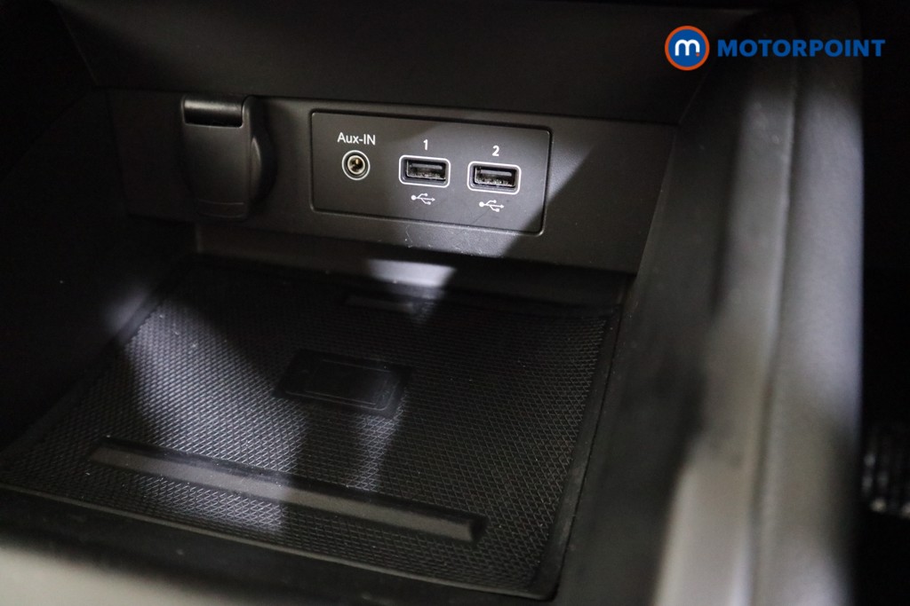 Used Renault Clio 2023 for sale - 77340381: Photo 17