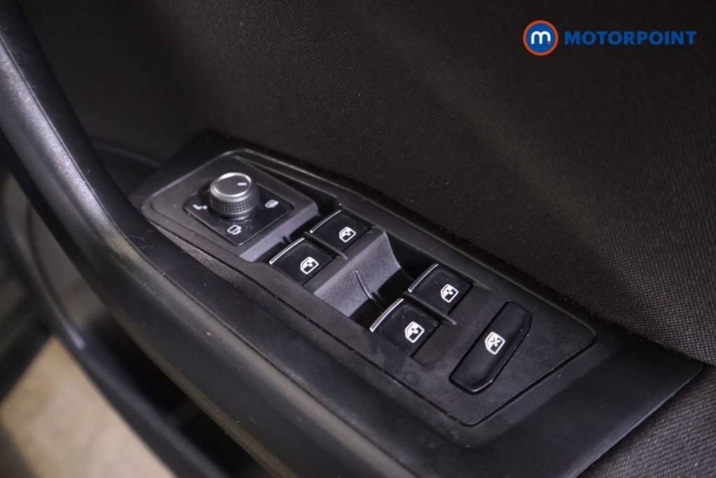 Used Volkswagen T-Roc 2020 for sale - 77340420: Photo 20