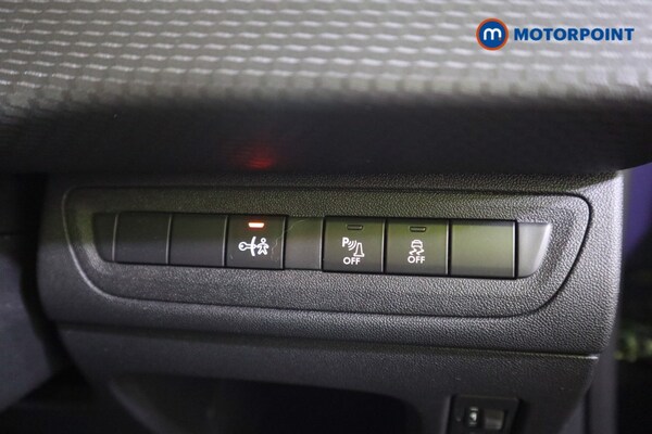 Used Peugeot 208 2015 for sale - 76255569: Photo 17
