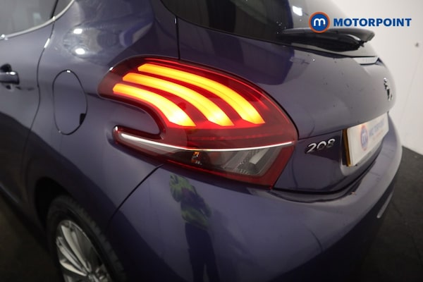 Used Peugeot 208 2015 for sale - 76255569: Photo 29