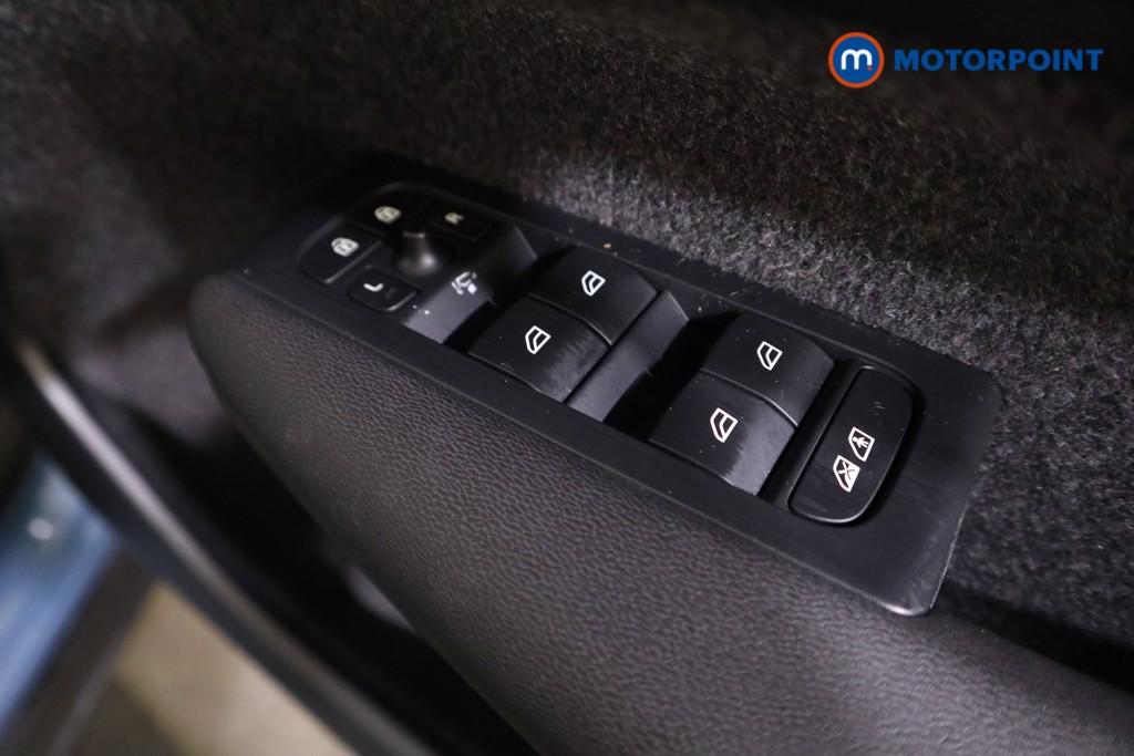 Used Volvo XC40 2023 for sale - 76946198: Photo 19