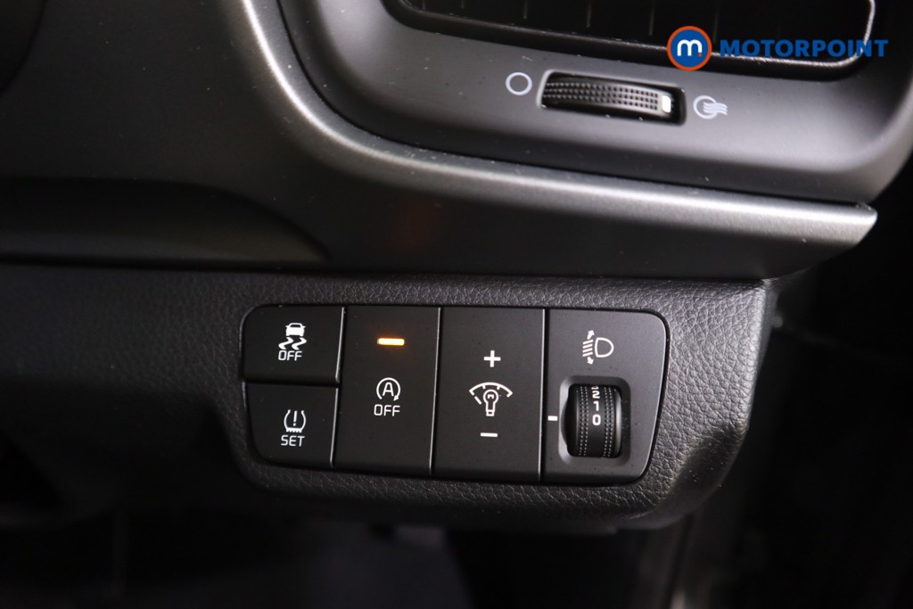 Used Kia Stonic 2022 for sale - 77399560: Photo 18