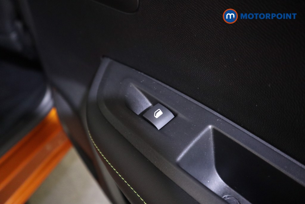 Used Peugeot 2008 2021 for sale - 76394845: Photo 28