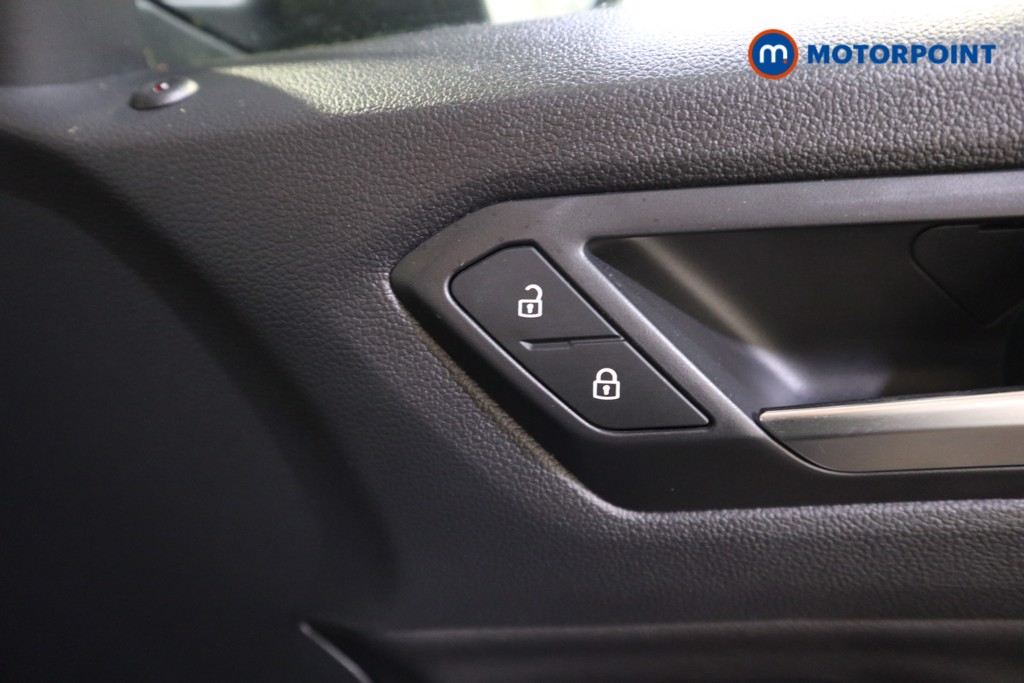 Used Volkswagen T-Roc 2022 for sale - 77831027: Photo 22