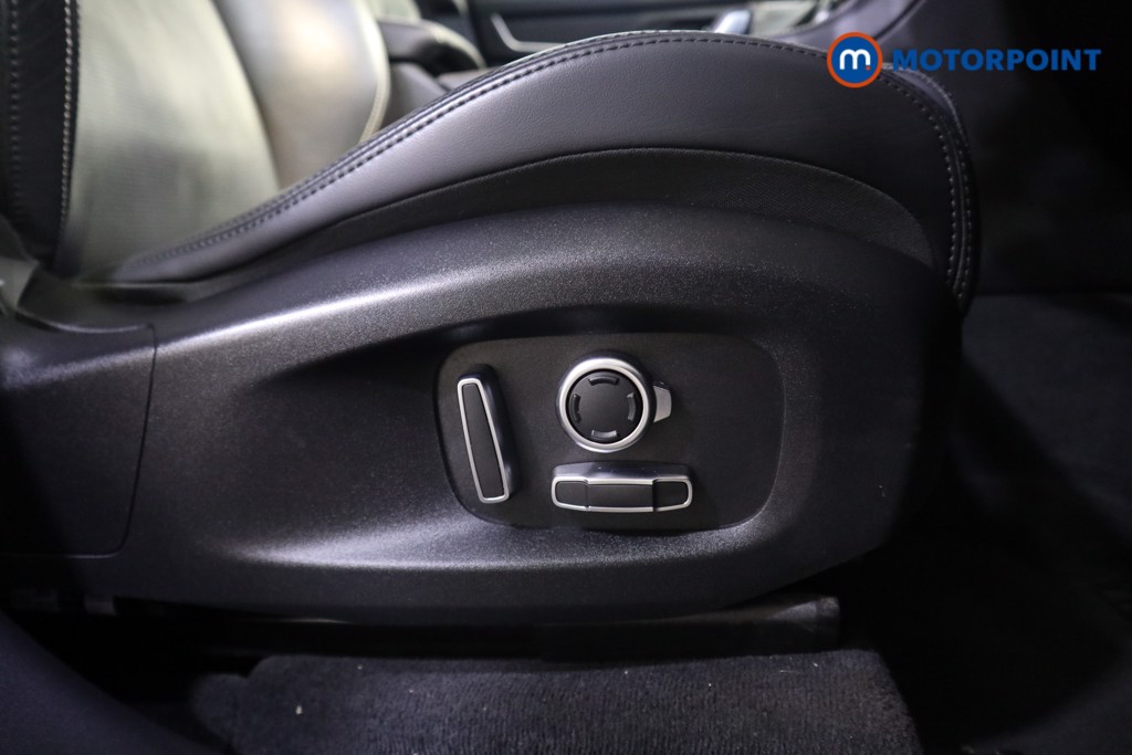 Used Jaguar F-Pace 2023 for sale - 77421101: Photo 24