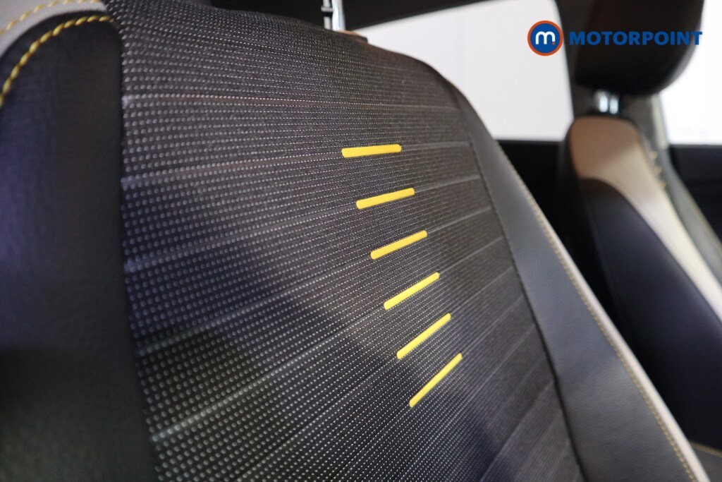 Used Kia Stonic 2023 for sale - 77763882: Photo 26